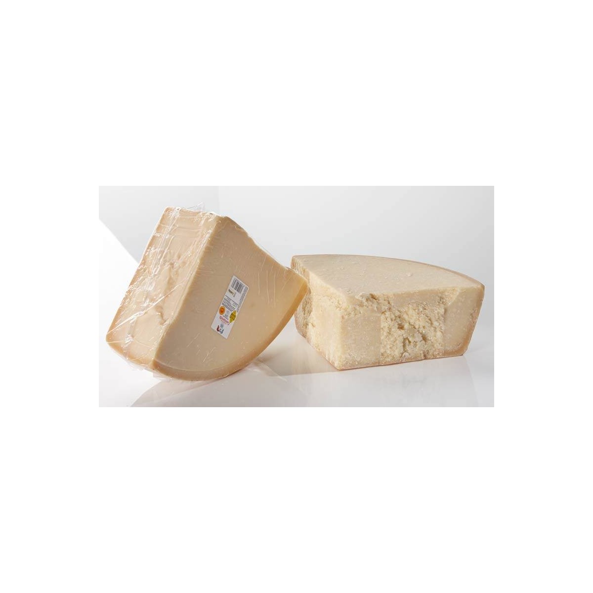 Vente en gros GRANA PADANO 1/8 10 MOIS ITALIE LE KG CANTARELLI sur cash-alimentaire.com