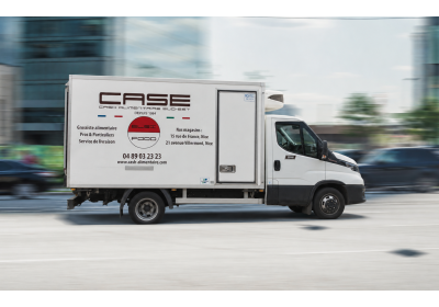 Dans les coulisses des livraisons CASE : 18 camions au service des professionnels